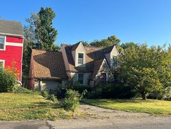 Pre-foreclosure in  W NOTTINGHAM RD Dayton, OH 45405