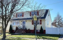 Pre-foreclosure in  RICHMOND AVE Paterson, NJ 07502