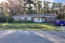 Pre-foreclosure in  ANTOINETTE DR Wilmington, NC 28412