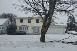 Pre-foreclosure in  W 25TH ST Erie, PA 16502