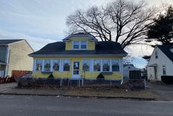 Pre-foreclosure in  GREELEY ST Pawtucket, RI 02861