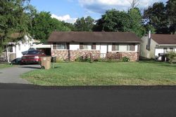 Pre-foreclosure in  CARSON AVE Knoxville, TN 37917