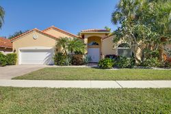 Pre-foreclosure in  LANDON CIR Boynton Beach, FL 33437