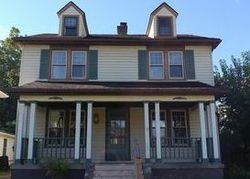 Pre-foreclosure in  SUNNYVIEW AVE Dayton, OH 45406