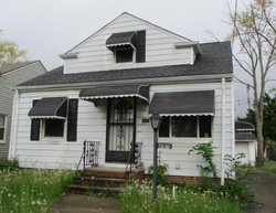 Pre-foreclosure in  S LOTUS DR Cleveland, OH 44128