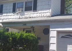 Pre-foreclosure in  DURHAM AVE Metuchen, NJ 08840