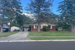 Pre-foreclosure in  KATHY DR Fairborn, OH 45324
