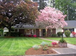 Pre-foreclosure in  SW MUIRWOOD DR Portland, OR 97225