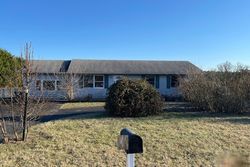 Pre-foreclosure Listing in DOWNES DR HARTLY, DE 19953