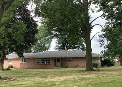 Pre-foreclosure in  AURA DR Rockford, IL 61108