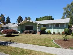 Pre-foreclosure in  TERRY AVE Longview, WA 98632
