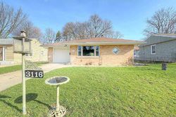 Pre-foreclosure in  BARRINGTON PL Rockford, IL 61107