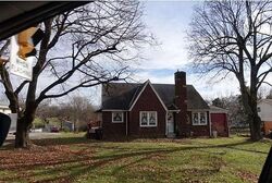 Pre-foreclosure in  PEEBLES RD Pittsburgh, PA 15237