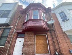 Pre-foreclosure in  PIERCE ST Philadelphia, PA 19145