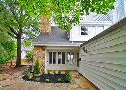 Pre-foreclosure in  KYLE CT Staten Island, NY 10312