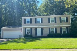 Pre-foreclosure in  WILLOWDALE DR Stow, OH 44224