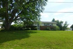 Pre-foreclosure in  DAVENPORT RD Maryville, TN 37801