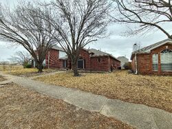Pre-foreclosure in  VANDERBILT LN Mesquite, TX 75181