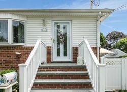 Pre-foreclosure in  SYCAMORE AVE Wantagh, NY 11793