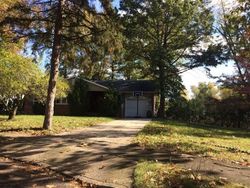 Pre-foreclosure in  COUNTRY CLUB CT Cherry Hill, NJ 08003