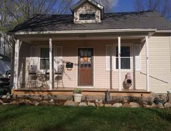 Pre-foreclosure Listing in S 4TH ST CLINTON, MO 64735