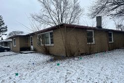 Pre-foreclosure in  W ZARLEY BLVD Joliet, IL 60436
