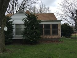 Pre-foreclosure in  ELLA AVE Joliet, IL 60433