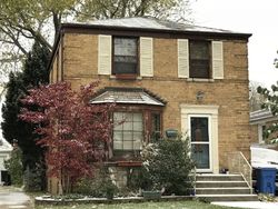 Pre-foreclosure in  N NEENAH AVE Chicago, IL 60656