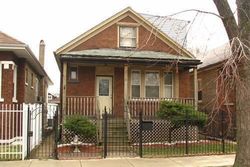 Pre-foreclosure in  N LATROBE AVE Chicago, IL 60639