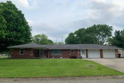 Pre-foreclosure in  N LINCOLN DR Cambridge City, IN 47327