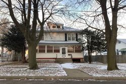 Pre-foreclosure in  N WESLEY AVE Mount Morris, IL 61054