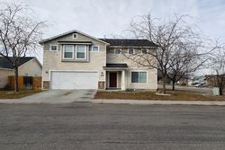 Pre-foreclosure in  N DOVE AVE Boise, ID 83704