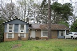 Pre-foreclosure in  SINCLAIR PL Morrow, GA 30260