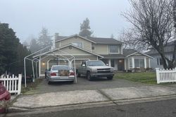 Pre-foreclosure in  9TH AVE S Seattle, WA 98198