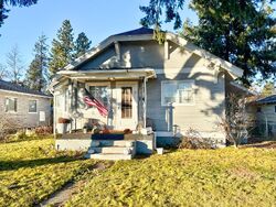 Pre-foreclosure in  W HOFFMAN AVE Spokane, WA 99205