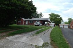 Pre-foreclosure in  HUNTINGTON BLVD NE Roanoke, VA 24012