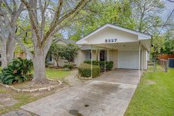 Pre-foreclosure Listing in BEASLEY AVE NEEDVILLE, TX 77461