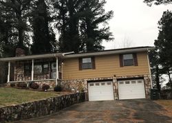 Pre-foreclosure in  HOLIDAY HILLS CIR Chattanooga, TN 37416