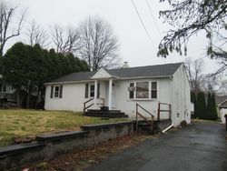 Pre-foreclosure Listing in COTTAGE AVE HORSHAM, PA 19044