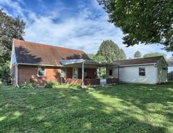 Pre-foreclosure Listing in SUNDRA DR EAST PETERSBURG, PA 17520