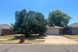 Pre-foreclosure in  NW 163RD ST Edmond, OK 73013