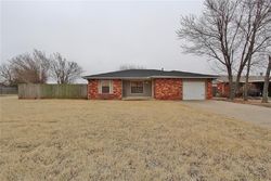  W Maple Branch Way, Mustang OK