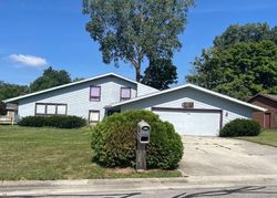 Pre-foreclosure in  TIMBERLANE DR Lima, OH 45805