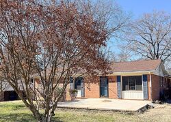Pre-foreclosure in  AMSBURY RD Concord, NC 28025