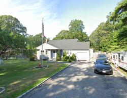 Pre-foreclosure in  DIANA DR Mastic Beach, NY 11951