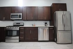 Pre-foreclosure in  EVERGREEN AVE Brooklyn, NY 11221