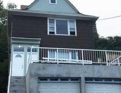 Pre-foreclosure Listing in RIVER RD EDGEWATER, NJ 07020