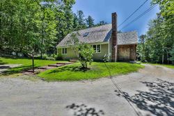 Pre-foreclosure Listing in CLARK MILL RD WEARE, NH 03281