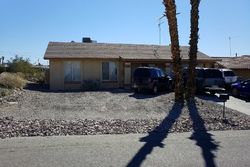 Pre-foreclosure in  HUNTINGTON DR Lake Havasu City, AZ 86403