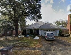 Pre-foreclosure in  MONARCH DR E Mobile, AL 36609
